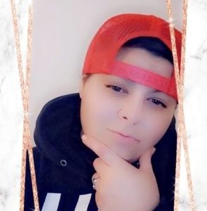 Meet your Posher, Angie